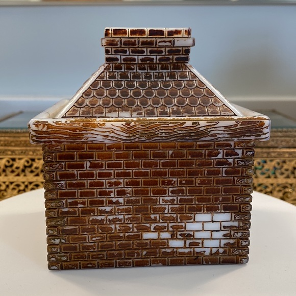 Antique Westmoreland Specialty Co. Milk Glass Schoolhouse Mustard Pot/Money Bank - Picture 6 of 17